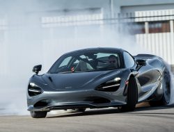 First Drive: The McLaren 750S – A Beautiful Supercar With Few Flaws And Few Quirks