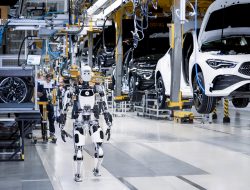 Mercedes-Benz To Start Using Humanoid Robots To Make Cars